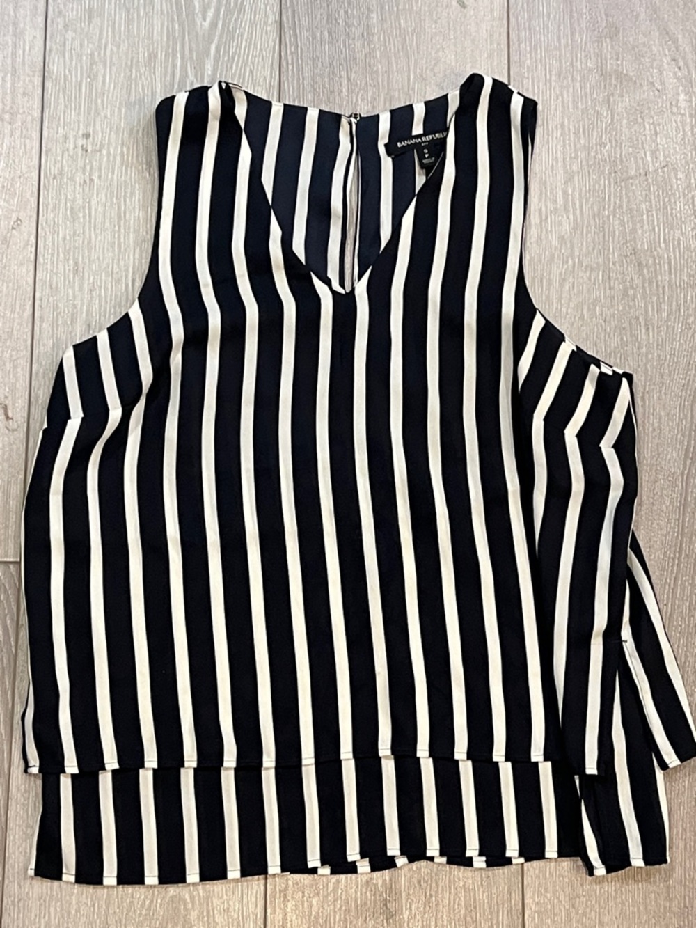 Banana Republic Black and White Vertical Stripe V-Neck Sleeveless Top